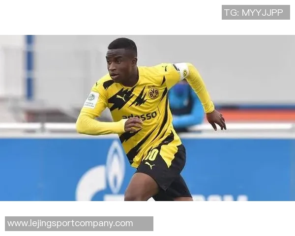 多特19岁前锋科尔坎贝尔欲冬窗离队多家俱乐部表达浓厚兴趣