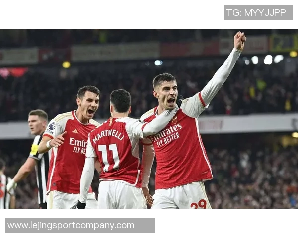 阿森纳与纽卡比赛裁判失误麦克风未关致萨卡被误听解释