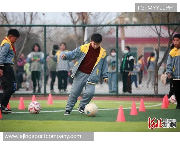 拉斯帕多里谈意大利逆境反弹孔蒂西蒙尼的严格训练助力目标实现 拉斯帕多里谈意大利逆境反弹孔蒂西蒙尼的严格训练助力目标实现