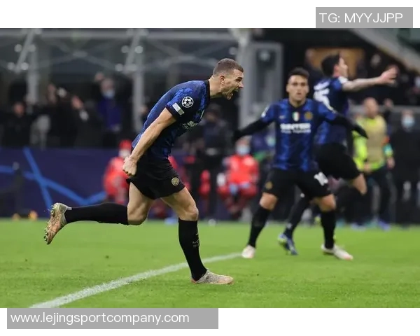 一日蓝黑终生蓝黑国米官方致敬哲科展现忠诚与热爱