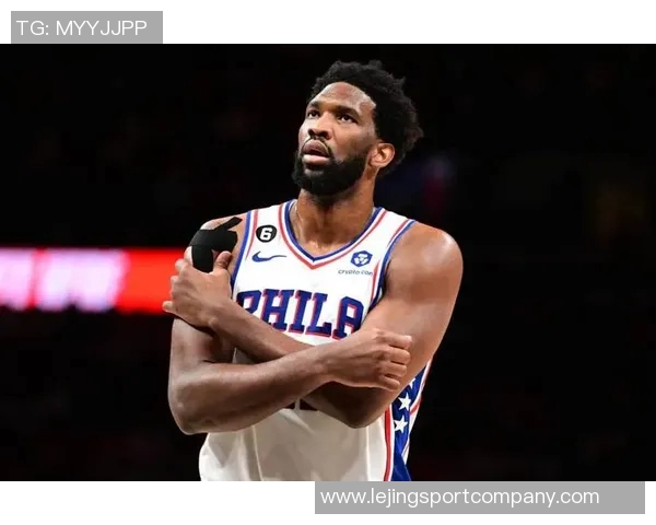 恩比德赞马克西独当一面展现MVP级别表现为其感到自豪 恩比德赞马克西独当一面展现MVP级别表现为其感到自豪