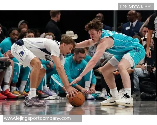 克尼佩尔三分球神速破纪录主帅称其投篮姿势堪称顶级基本功扎实 克尼佩尔三分球神速破纪录主帅称其投篮姿势堪称顶级基本功扎实